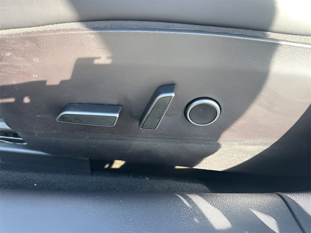 2023 Tesla Model 3 photo 10