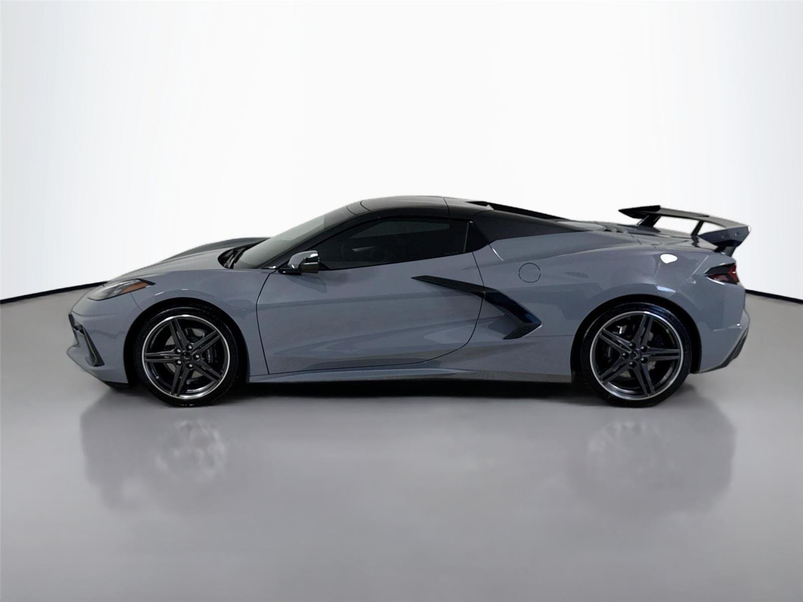 2025 Chevrolet Corvette 2LT photo 43
