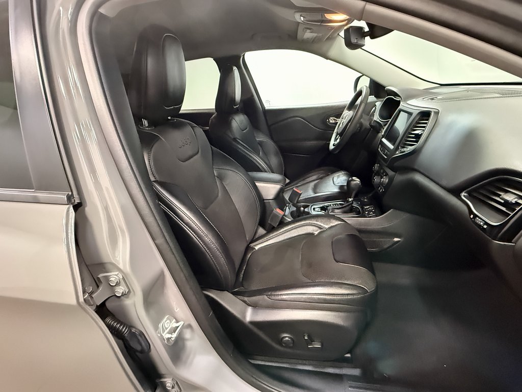 2023 Jeep Cherokee Altitude photo 10