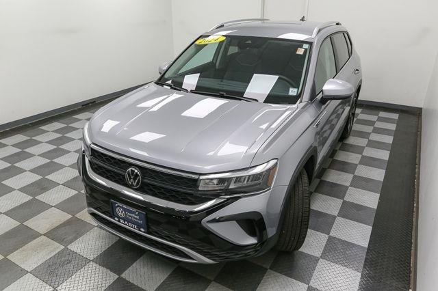 2024 Volkswagen Taos SE photo 6