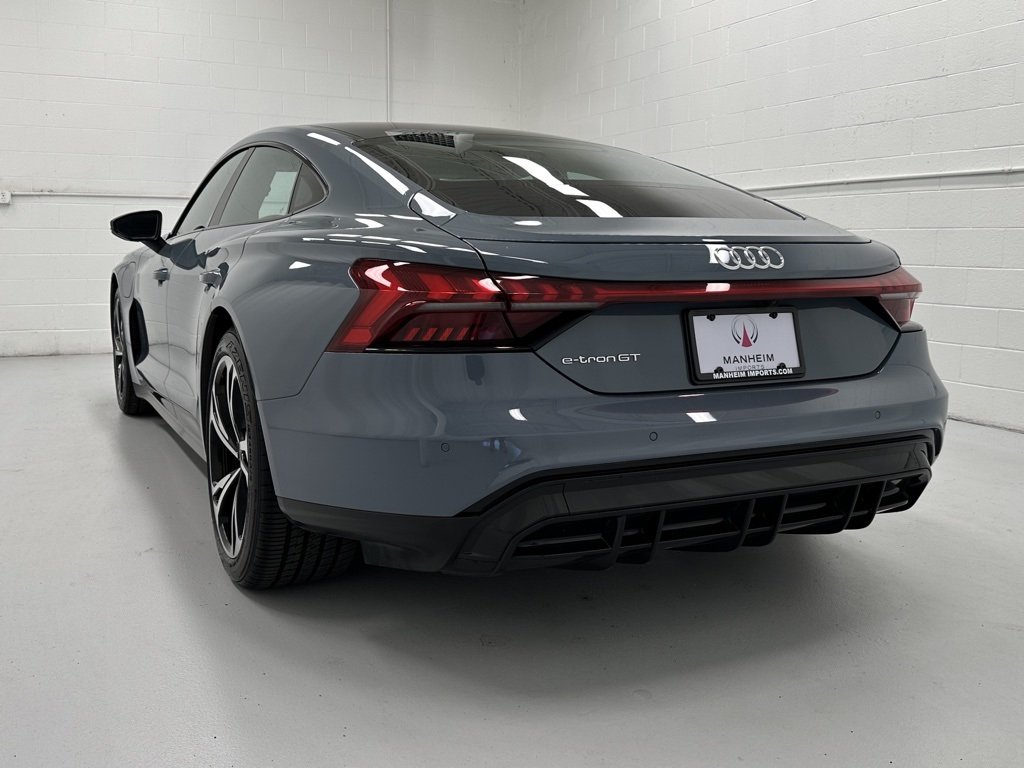 2022 Audi e-tron GT Premium Plus photo 8