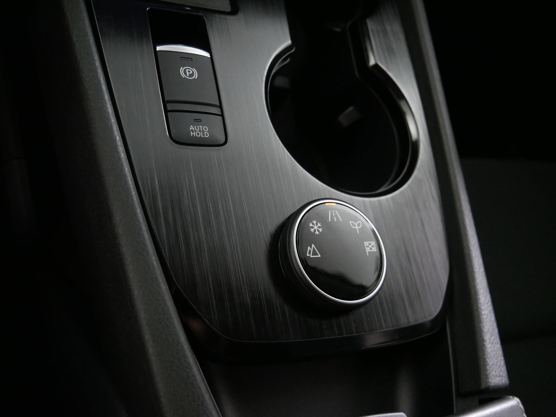 2023 Nissan Rogue S photo 29