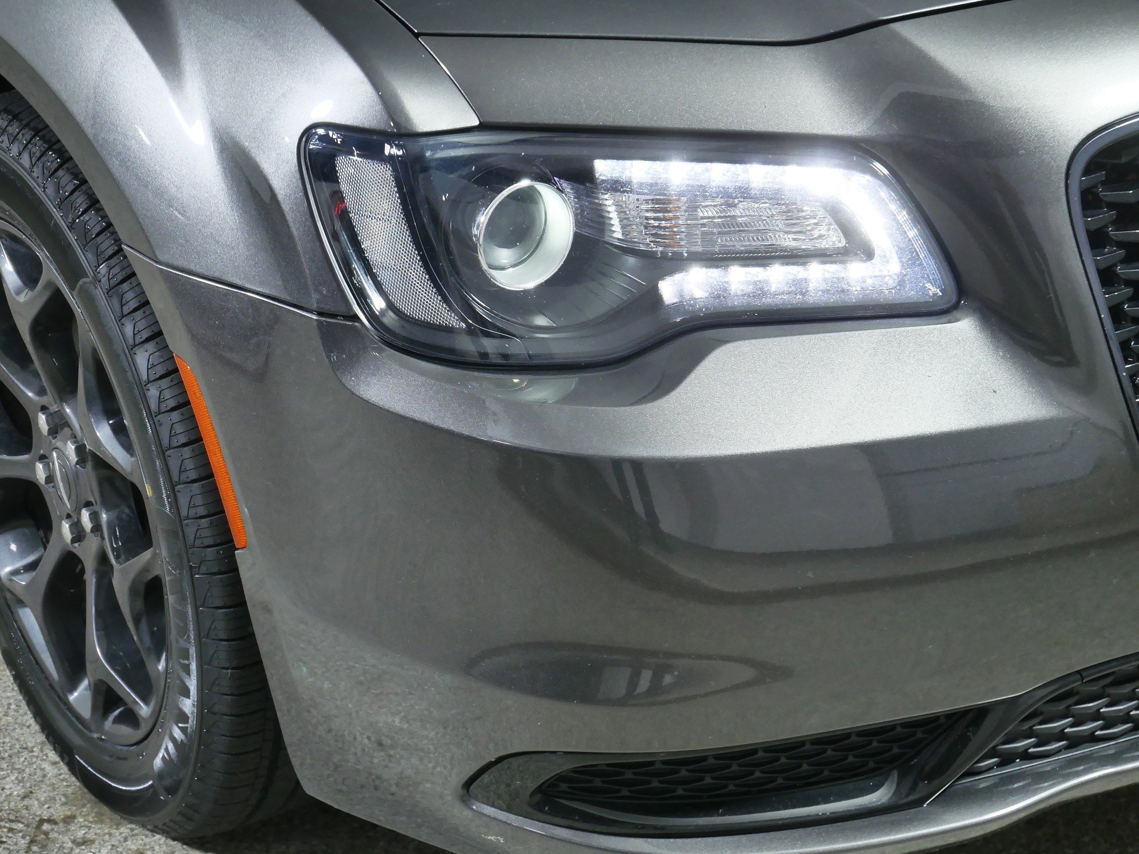 2022 Chrysler 300 Touring photo 16