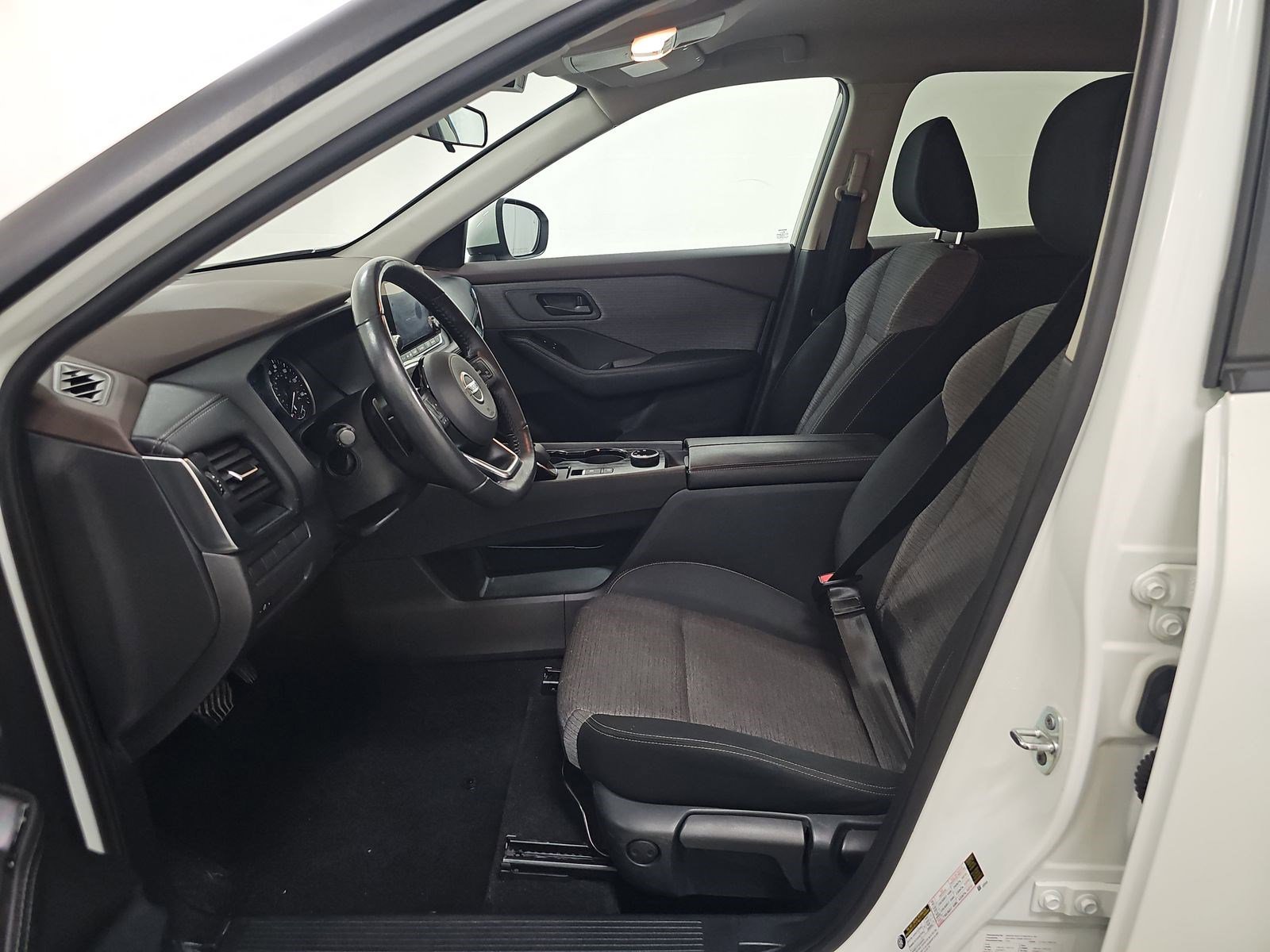 2021 Nissan Rogue S photo 7