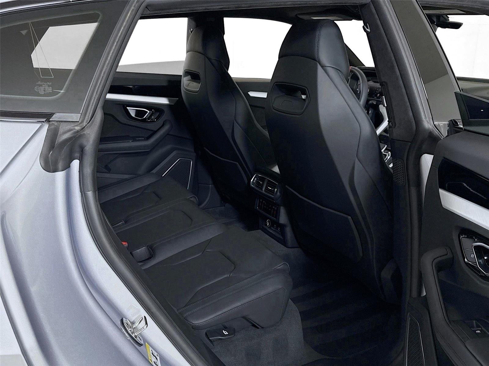 2024 Lamborghini Urus S photo 24