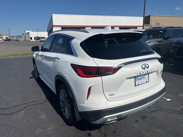 2023 Infiniti QX50 Luxe photo 5