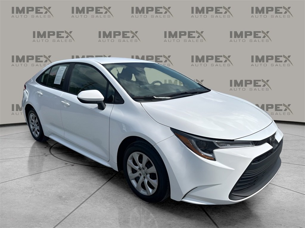 2024 Toyota Corolla LE photo 7
