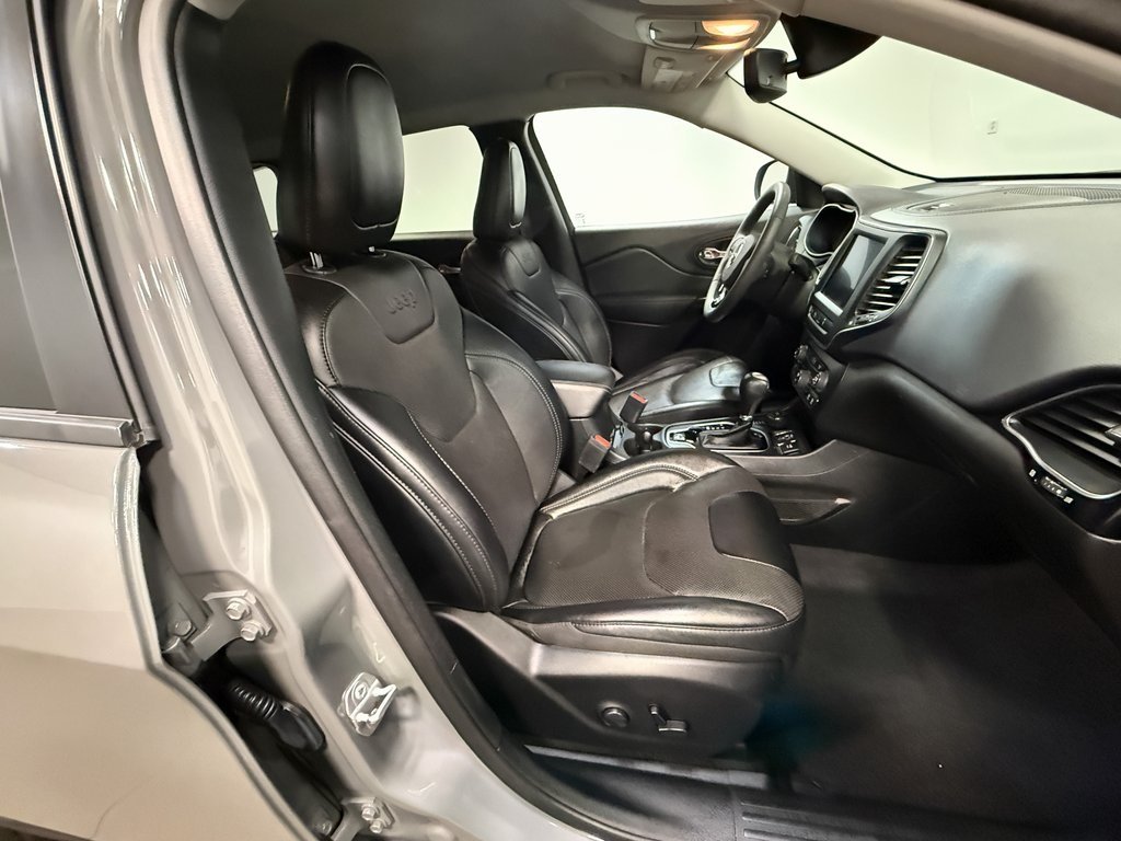 2023 Jeep Cherokee Altitude photo 52