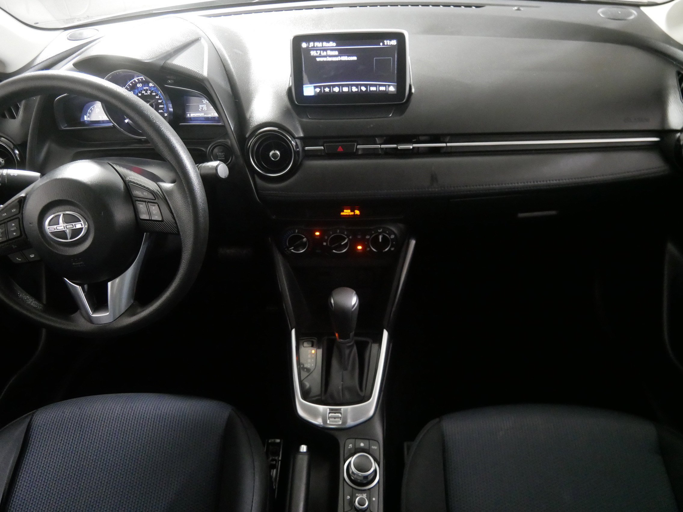 2016 Scion iA photo 10