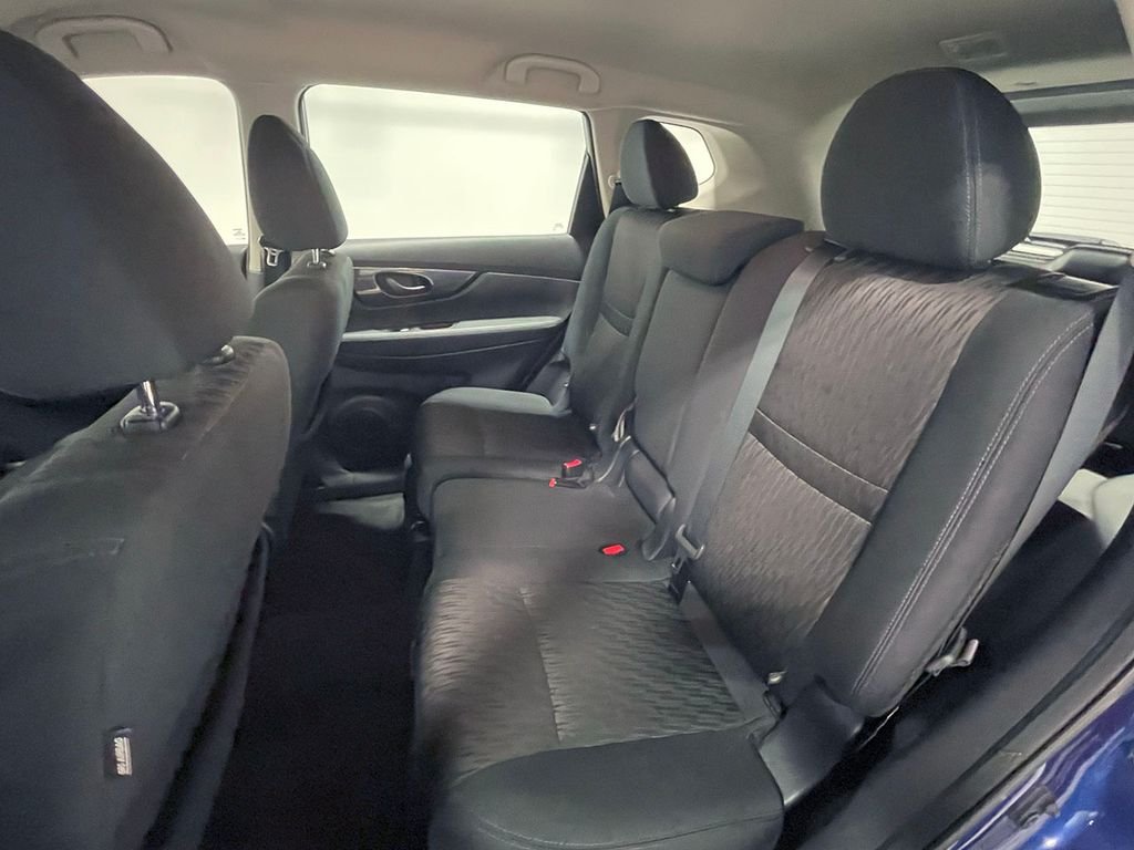 2019 Nissan Rogue S photo 15
