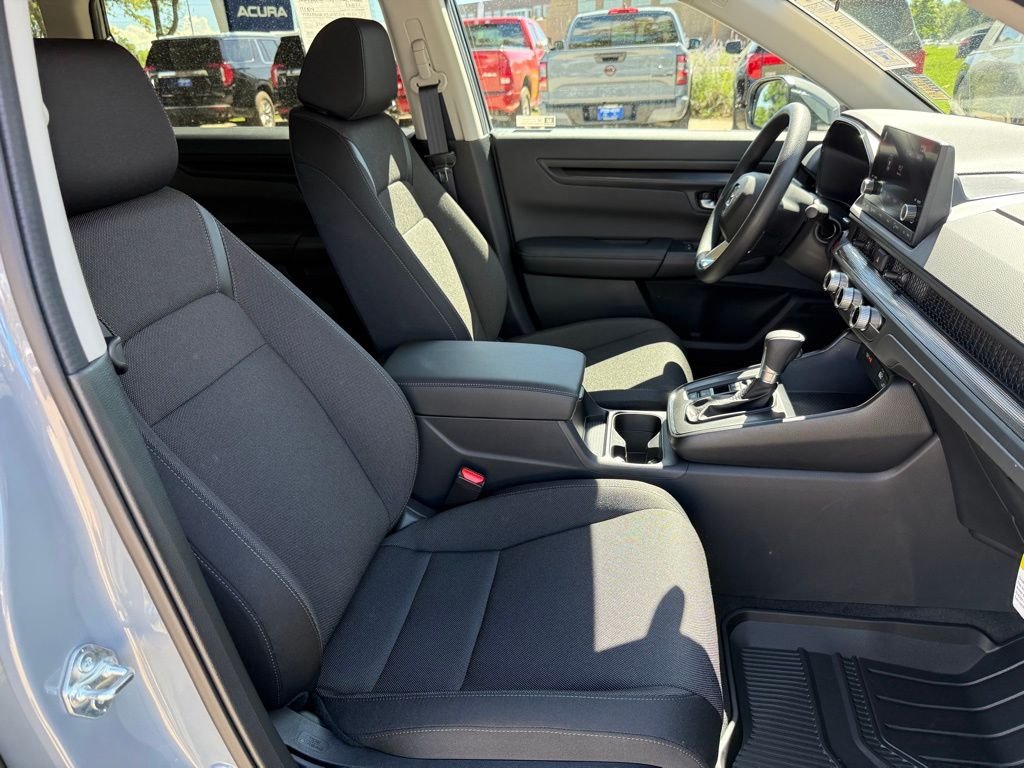 2025 Honda CR-V LX photo 22