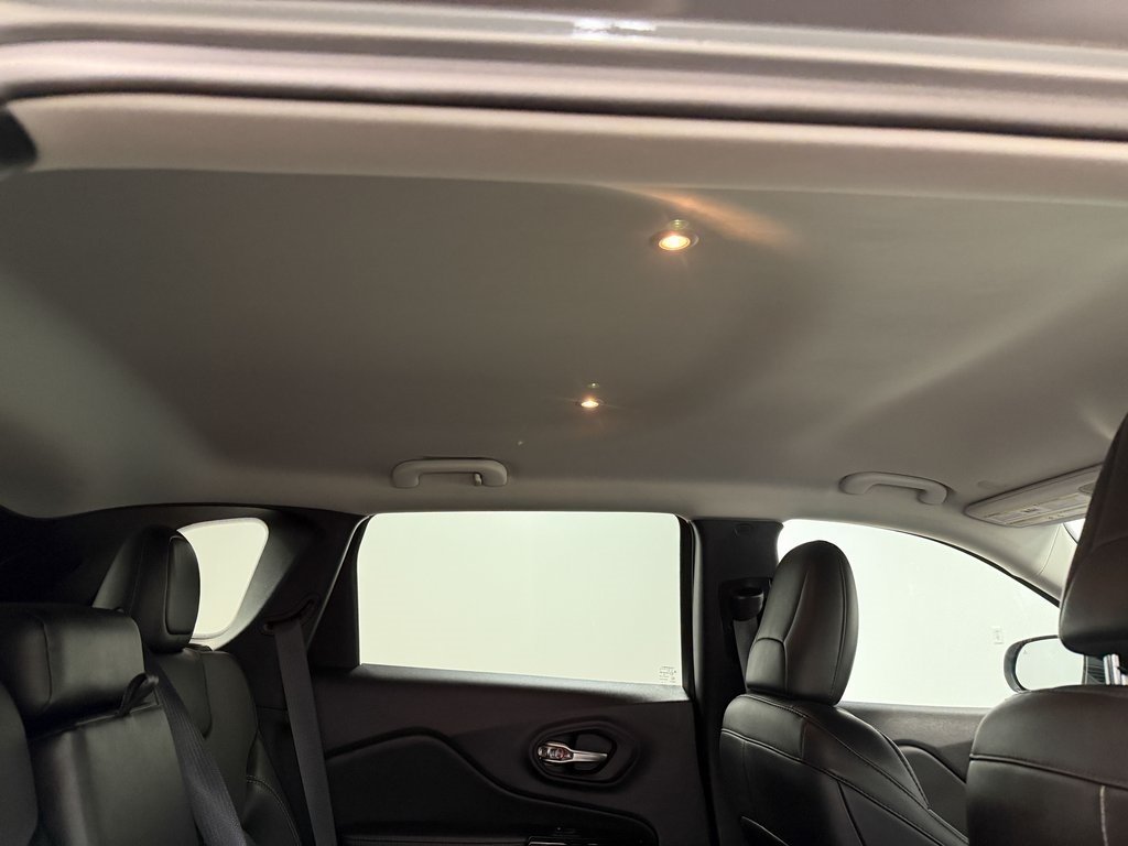 2023 Jeep Cherokee Altitude photo 13