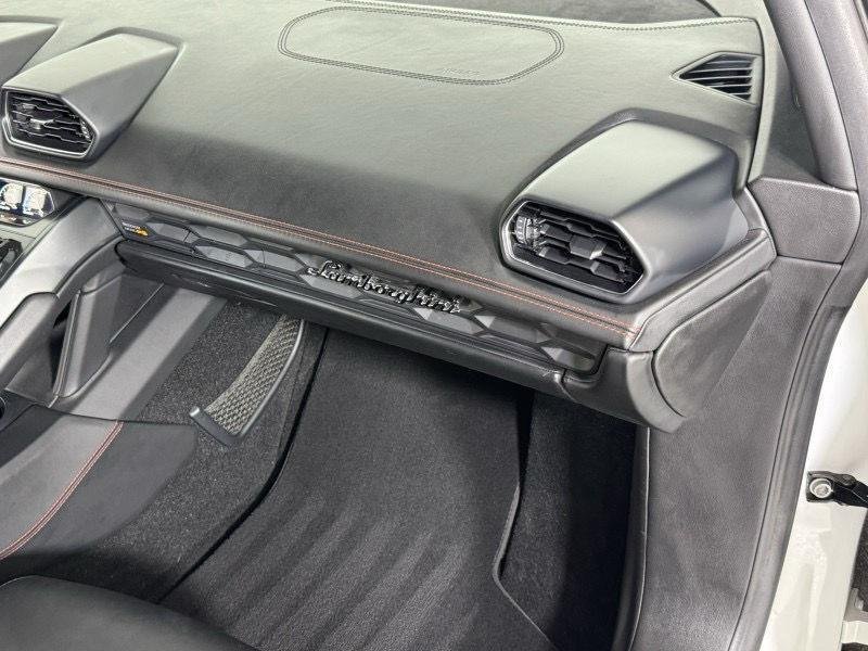 2019 Lamborghini Huracan photo 37