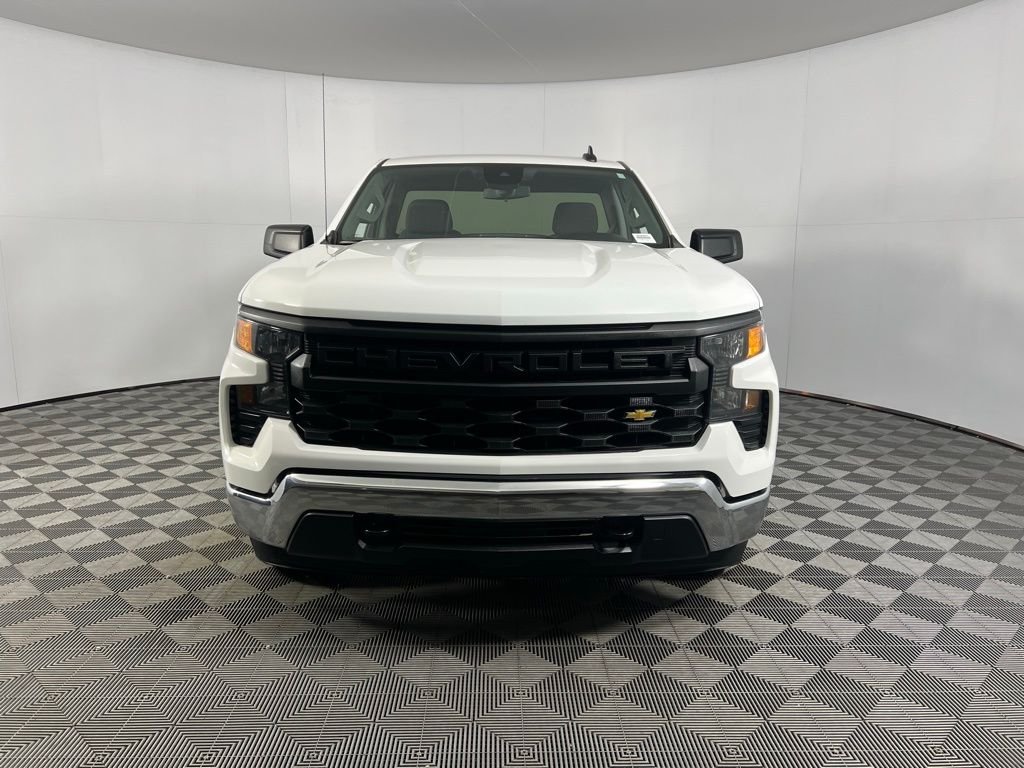 2024 Chevrolet Silverado 1500 photo 3