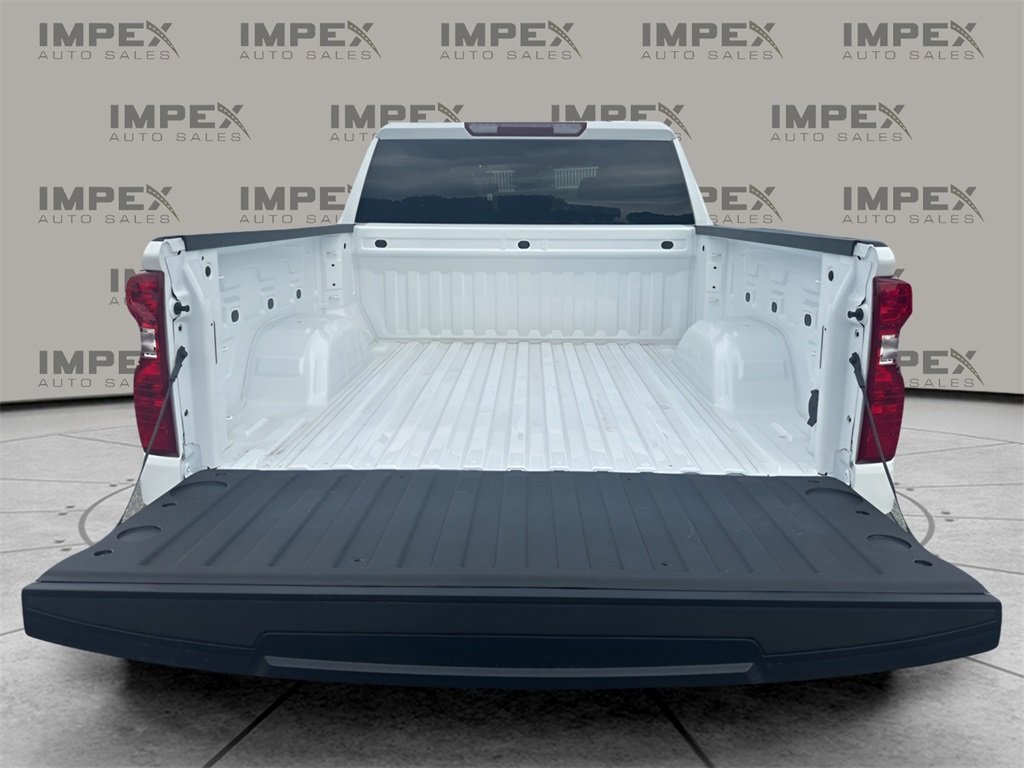 2025 Chevrolet Silverado 1500 Custom photo 23