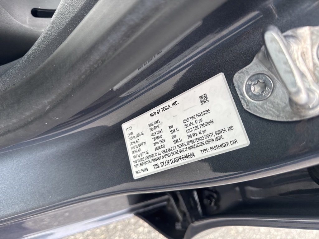 2023 Tesla Model 3 photo 34