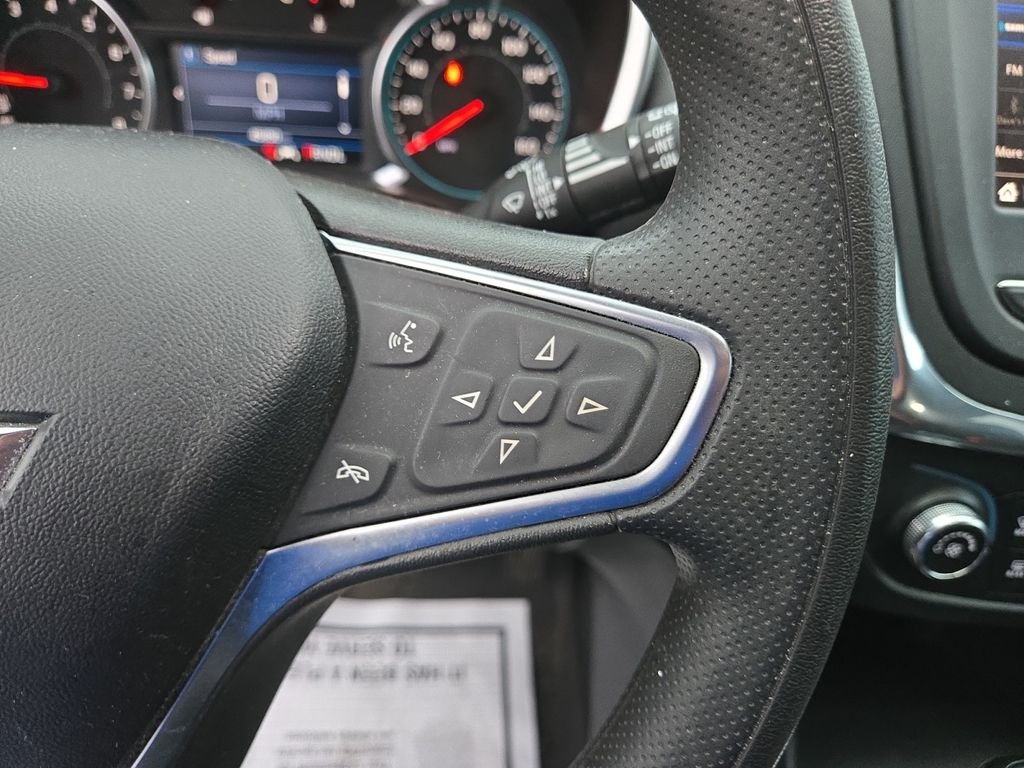 2020 Chevrolet Equinox LT photo 18