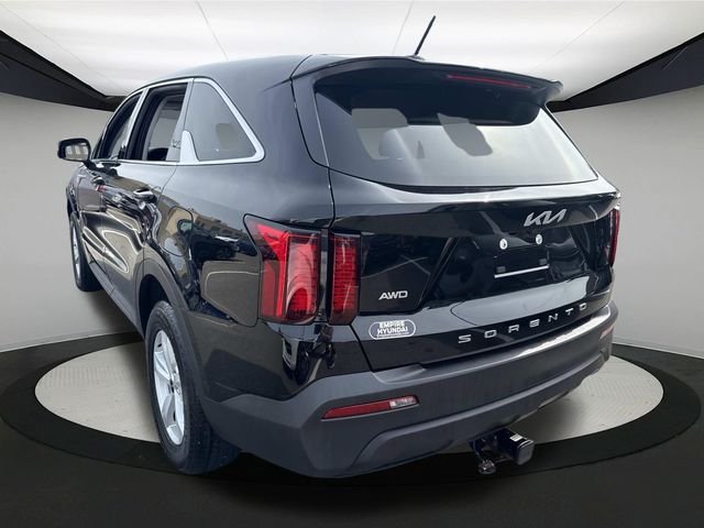 2022 Kia Sorento LX photo 4