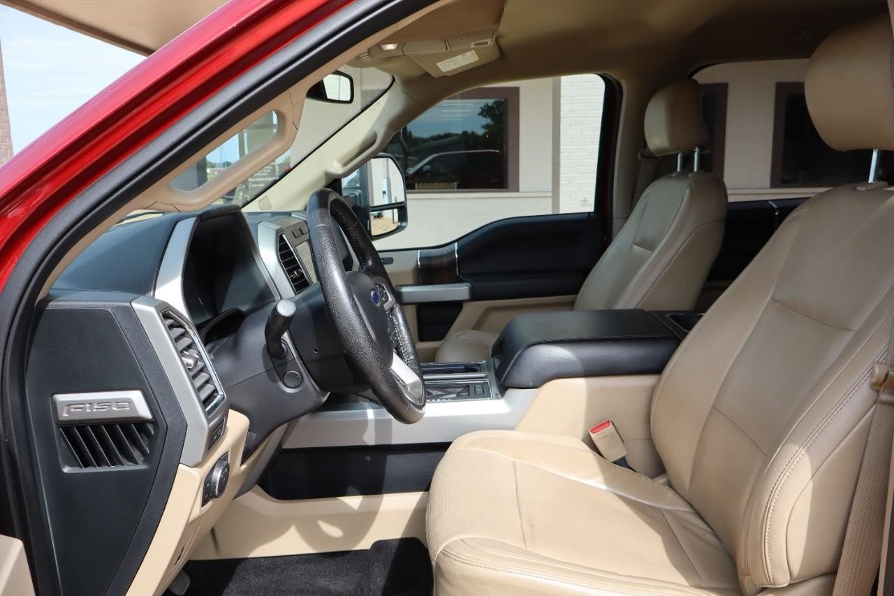 2016 Ford F-150 Lariat photo 11