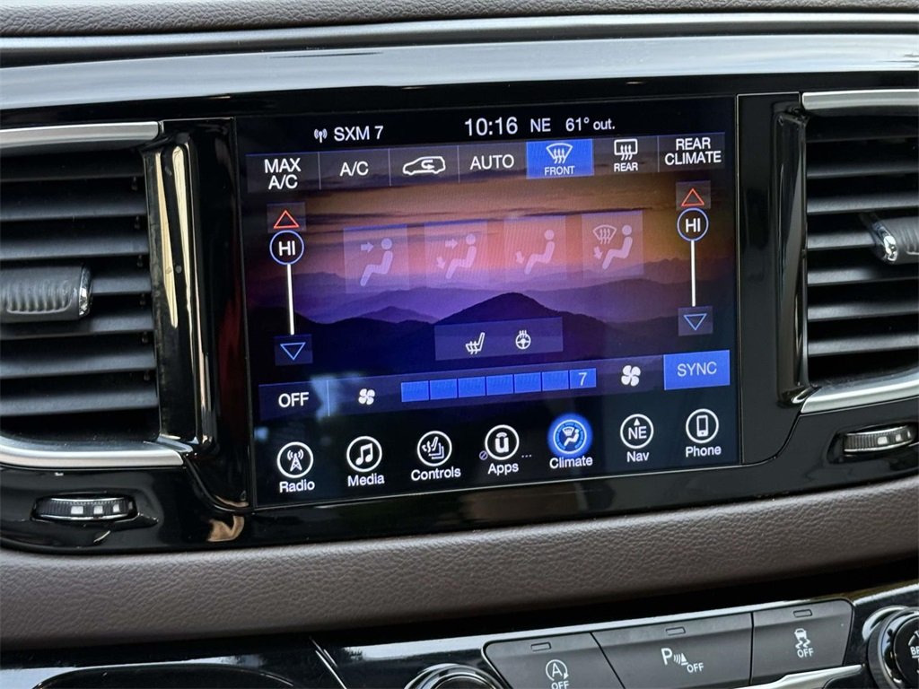 2017 Chrysler Pacifica Touring Plus photo 16