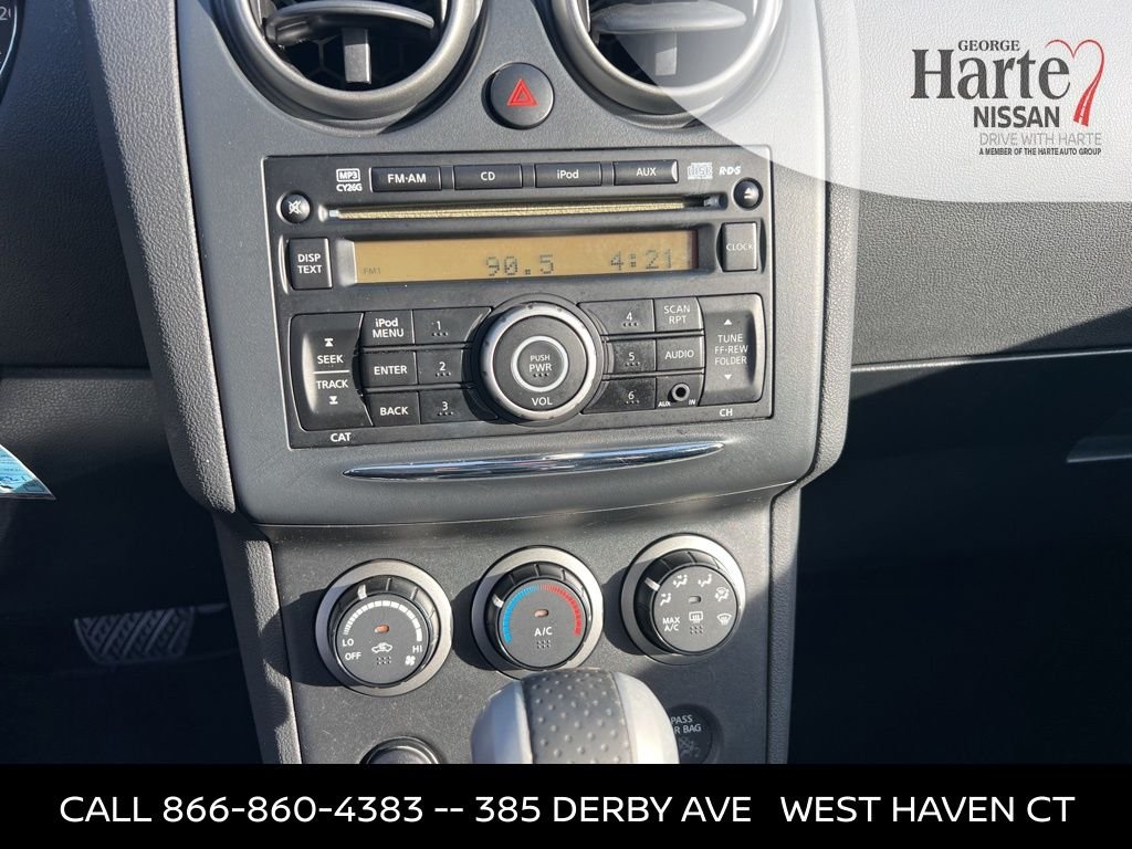 2013 Nissan Rogue S photo 25