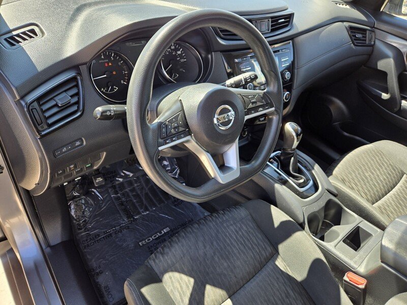 2017 Nissan Rogue S photo 7
