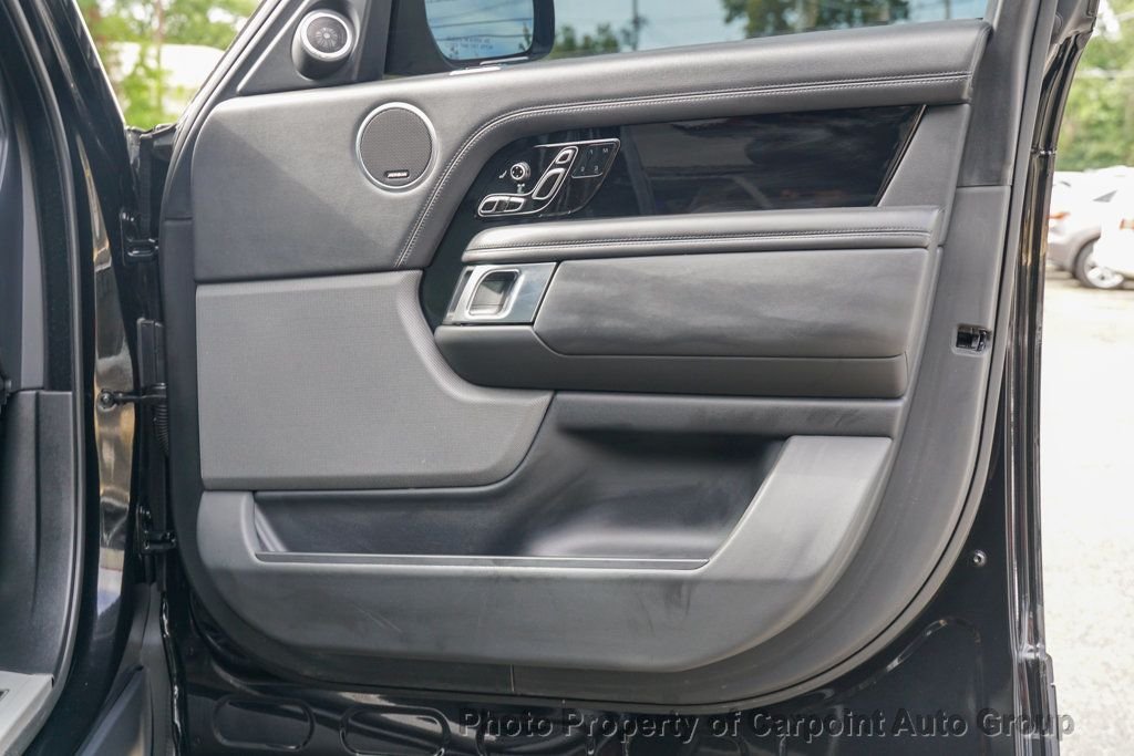 2020 Land Rover Range Rover Supercharged LWB photo 16