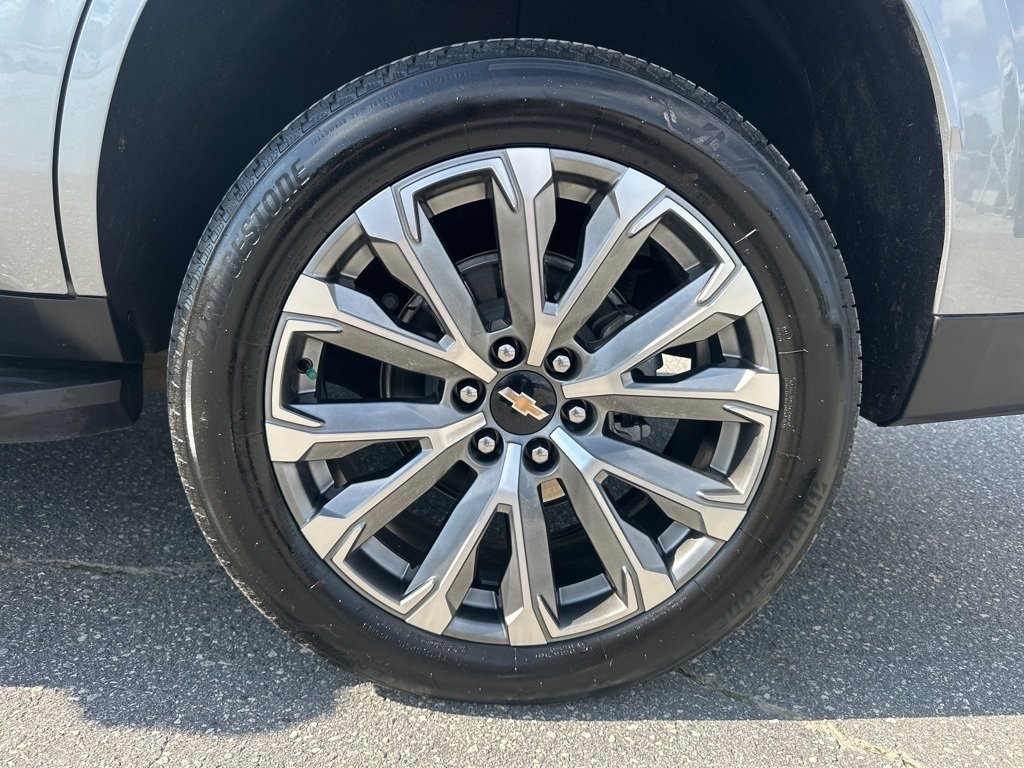 2025 Chevrolet Tahoe High Country photo 28