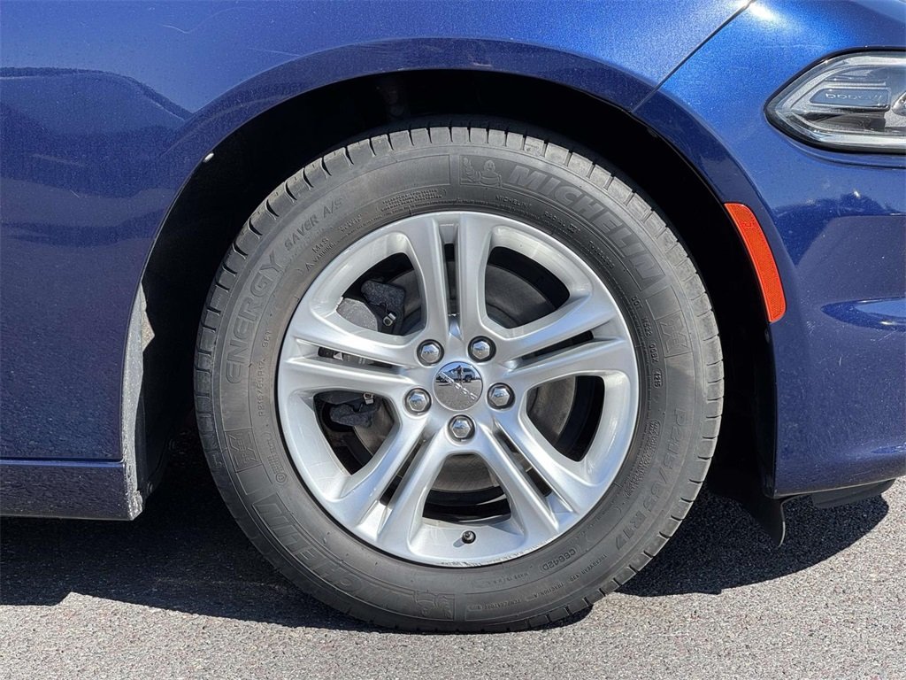 2016 Dodge Charger SE photo 10
