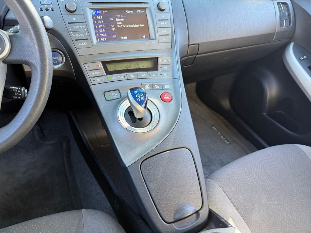 2012 Toyota Prius Five photo 25