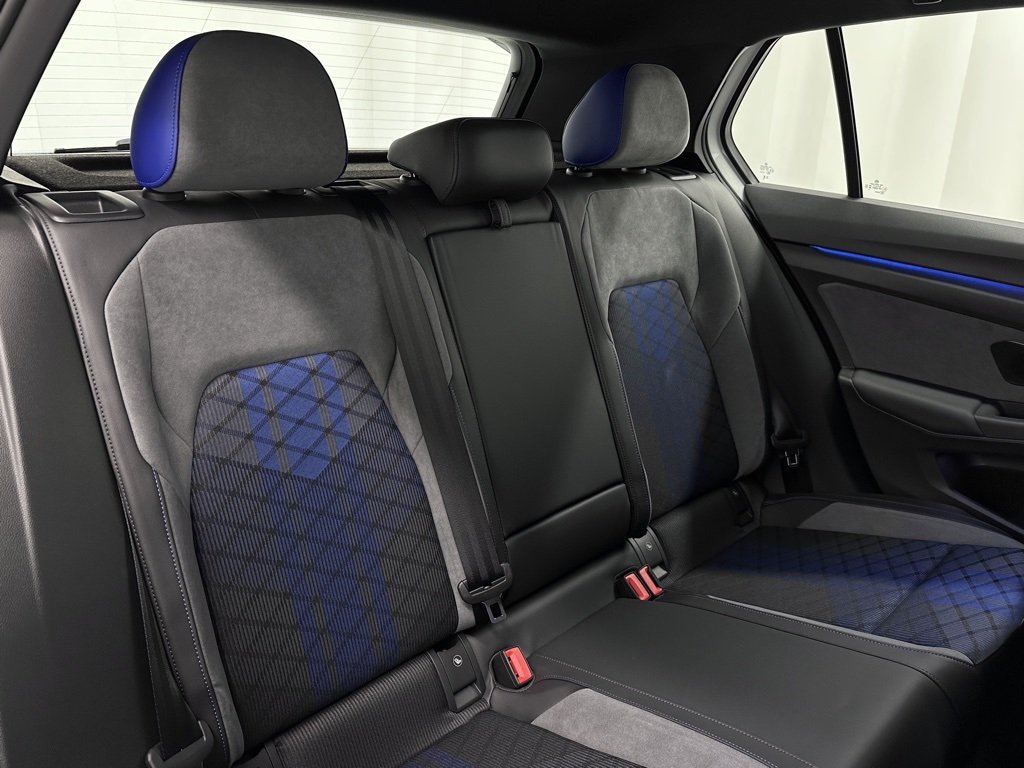 2025 Volkswagen Golf R 2.0 TSI photo 22