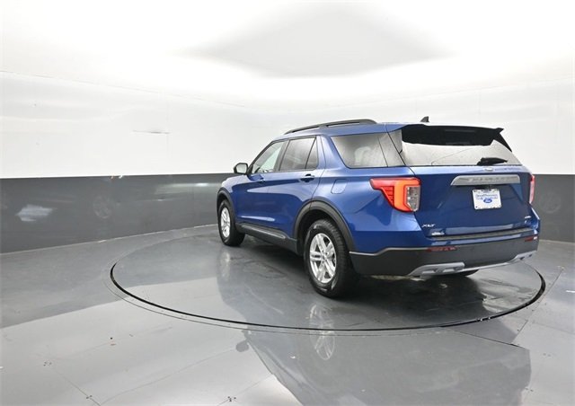 2022 Ford Explorer XLT photo 2