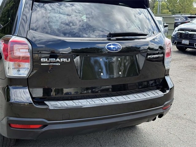 2018 Subaru Forester 2.5i Premium photo 11