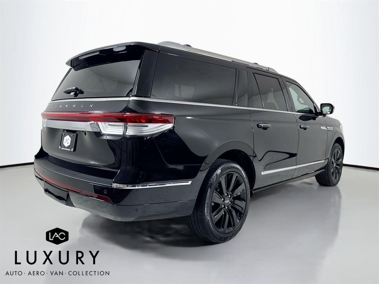 2024 Lincoln Navigator L Reserve photo 2