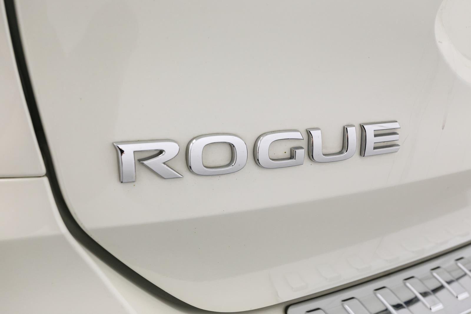 2019 Nissan Rogue SV photo 10