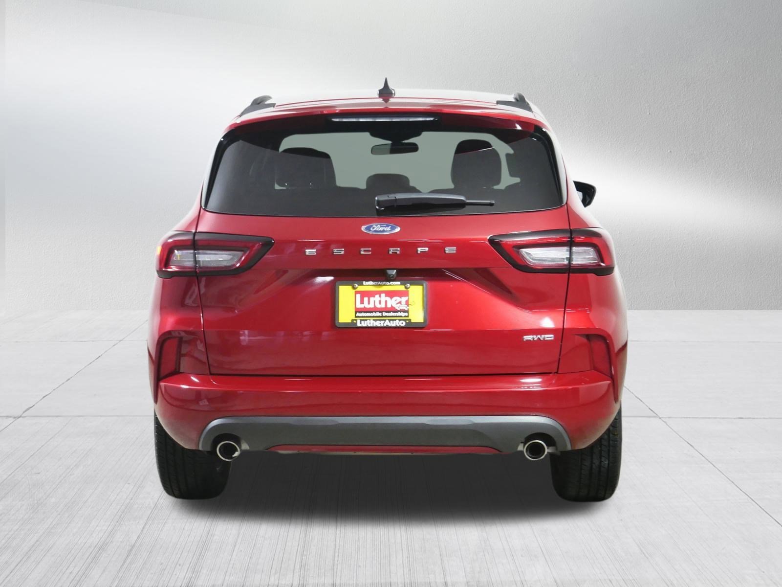 2024 Ford Escape ST-Line photo 6