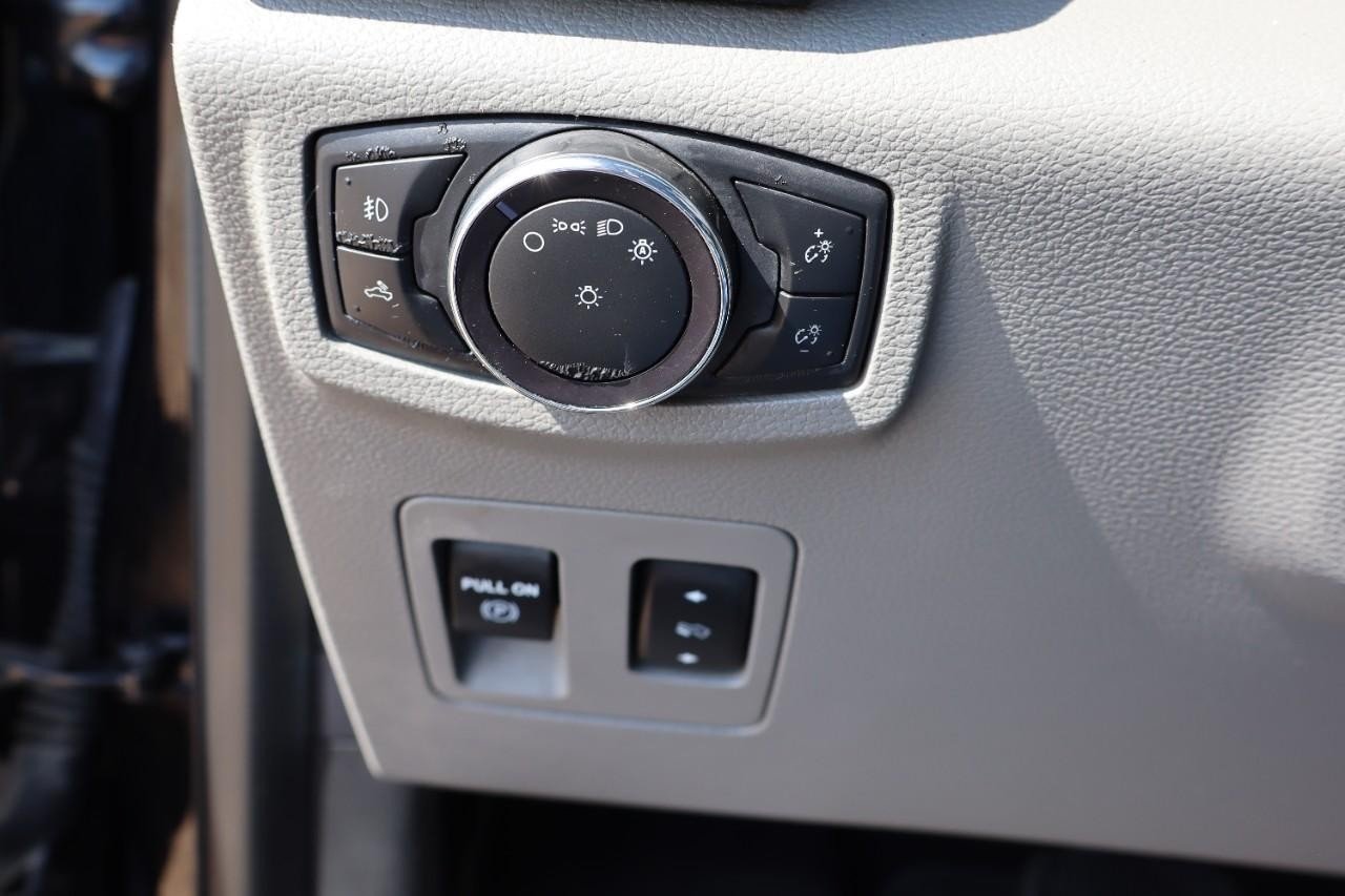 2020 Ford F-150 XLT photo 17