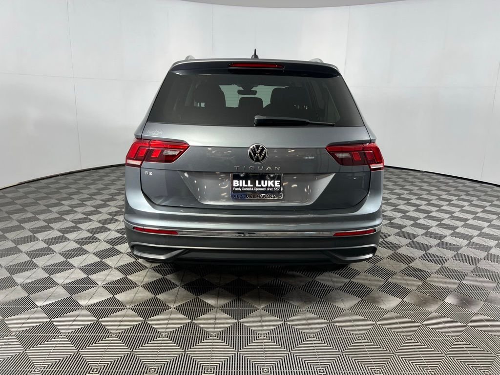 2022 Volkswagen Tiguan SE photo 4