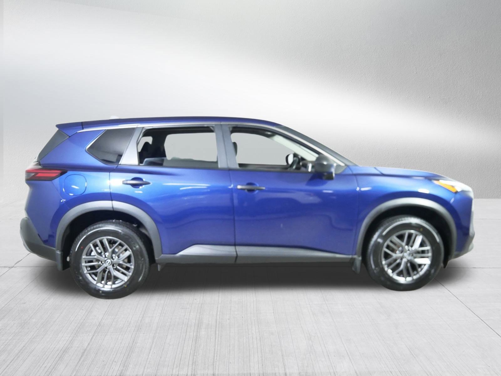2023 Nissan Rogue S photo 8