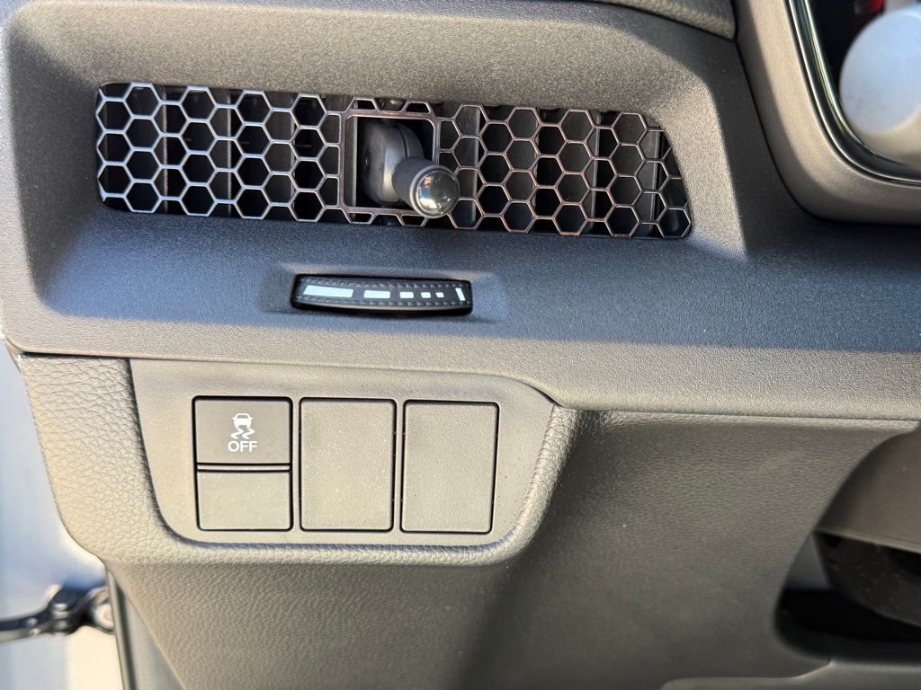 2025 Honda CR-V LX photo 30