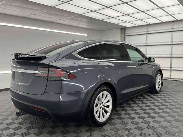 2016 Tesla Model X 90D photo 22