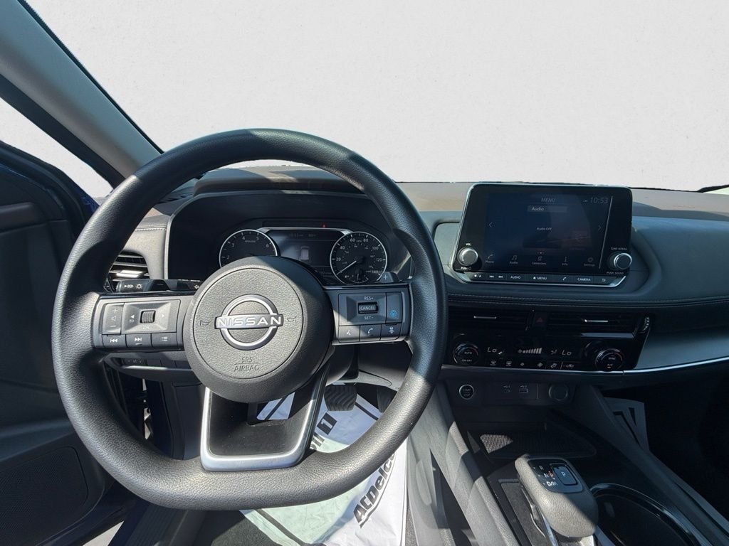 2023 Nissan Rogue SV photo 8