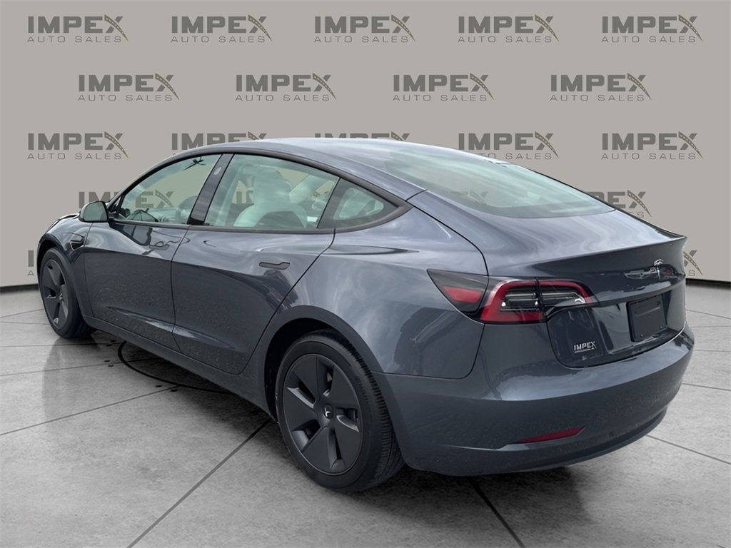 2023 Tesla Model 3 photo 3