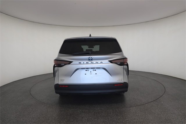 2023 Toyota Sienna XLE photo 15