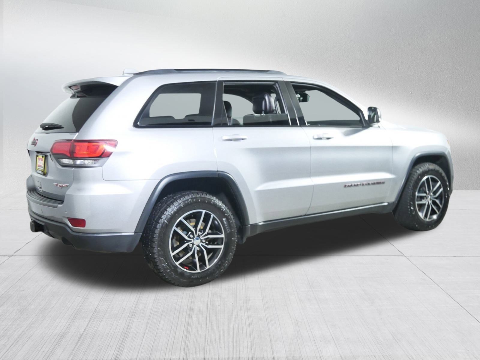 2018 Jeep Grand Cherokee Trailhawk photo 5