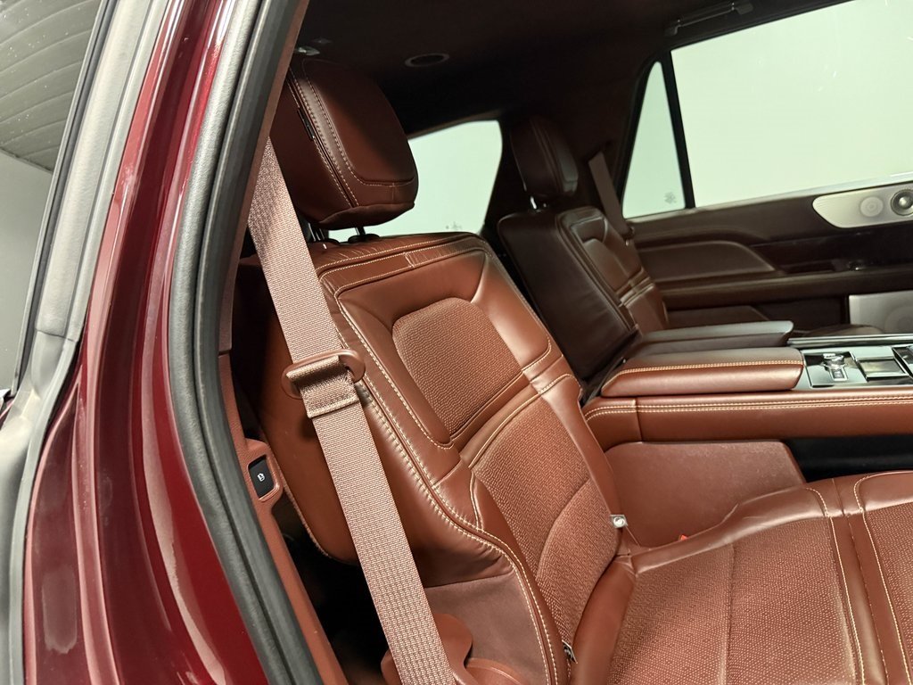2021 Lincoln Navigator Black Label photo 57