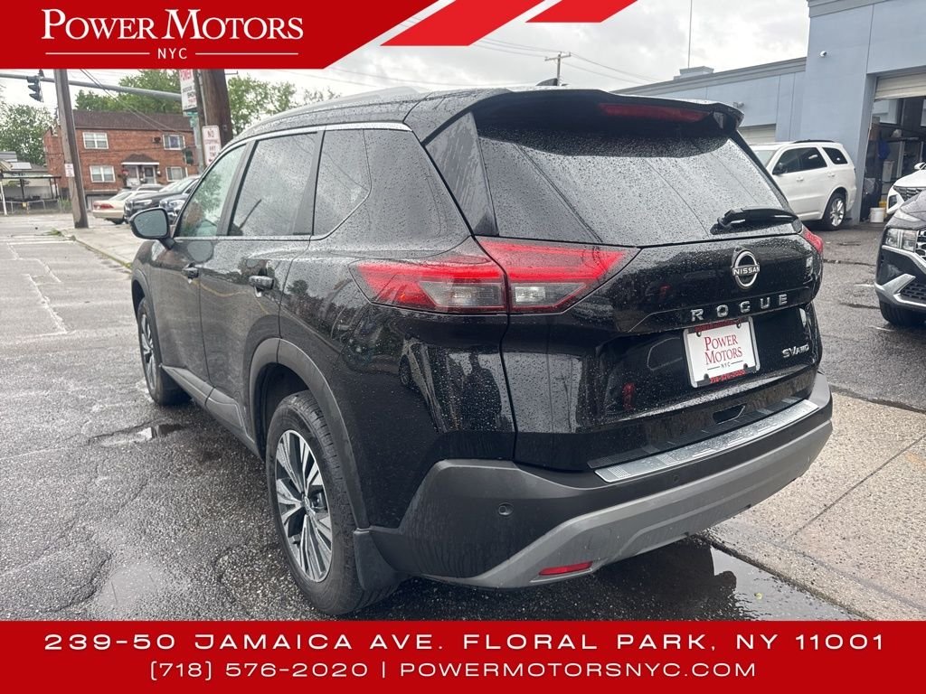 2022 Nissan Rogue SV photo 3