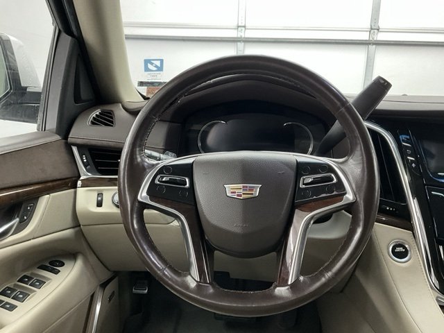 2016 Cadillac Escalade ESV Base photo 8