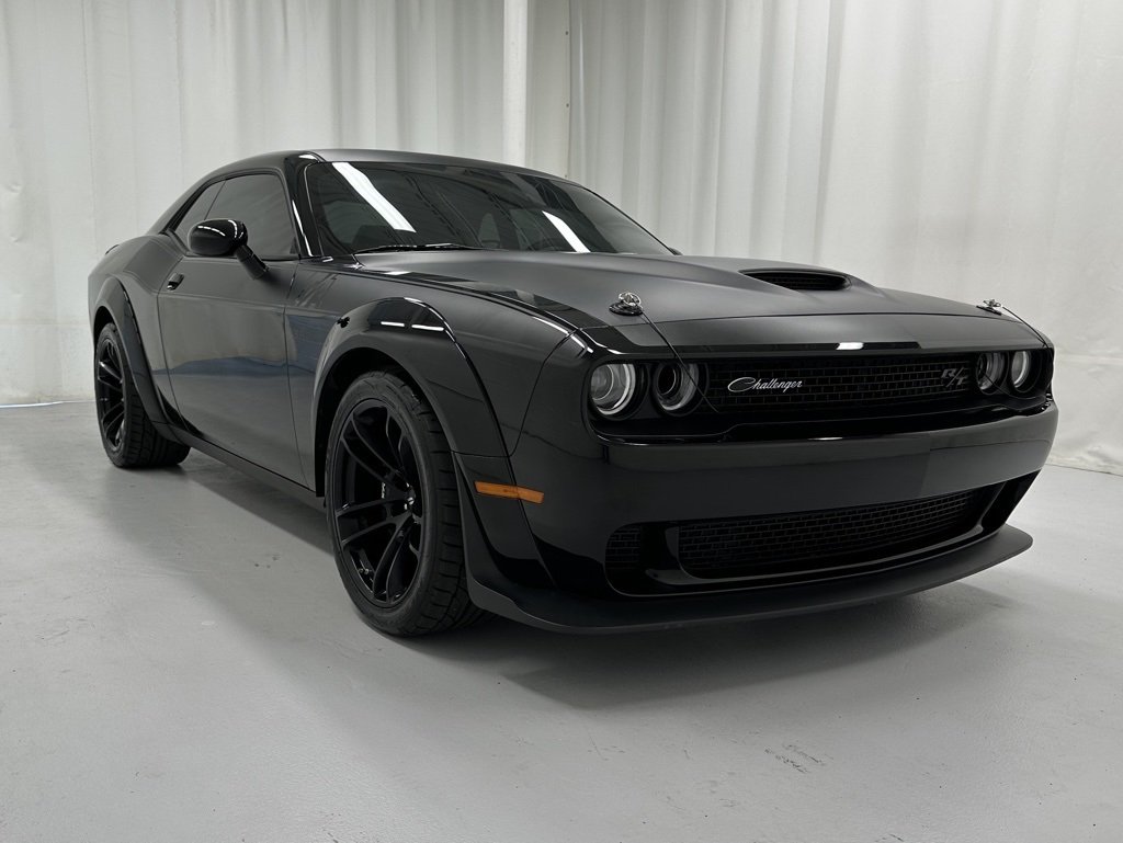 2022 Dodge Challenger R/T Scat Pack photo 2