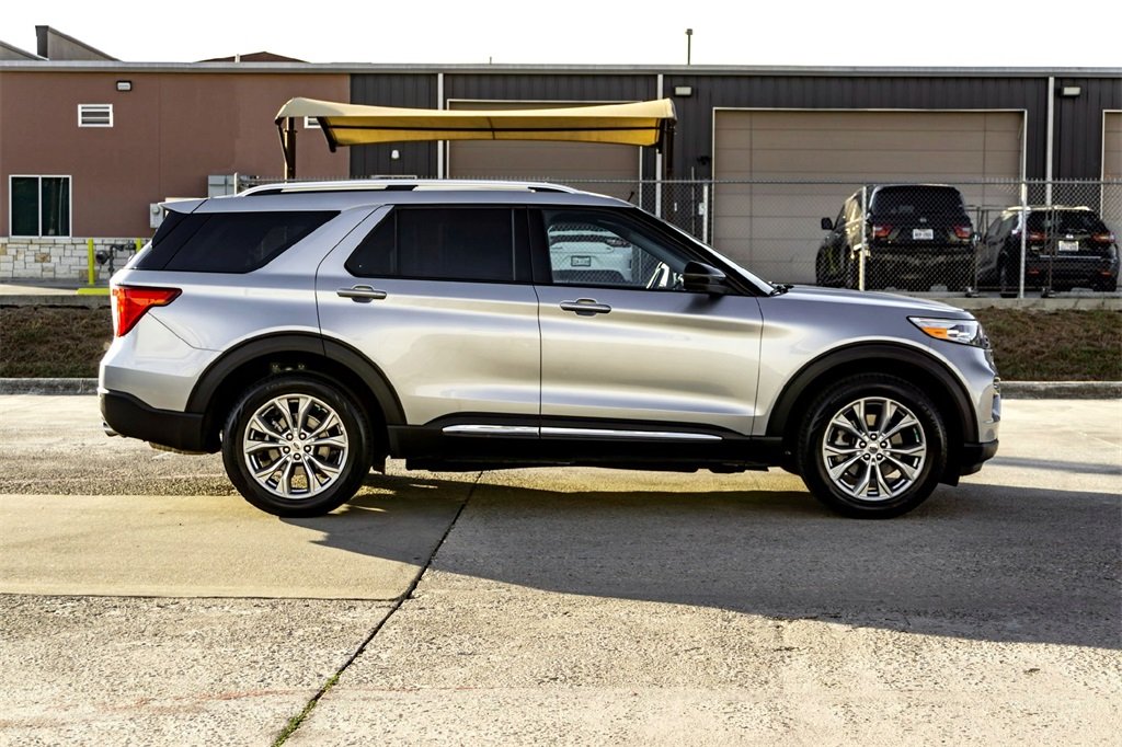 2024 Ford Explorer Limited photo 3